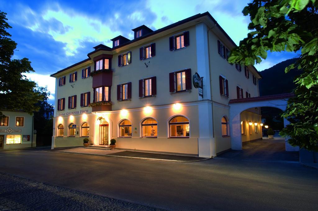 Gasthof Goldener Fisch Lienz Zewnętrze zdjęcie