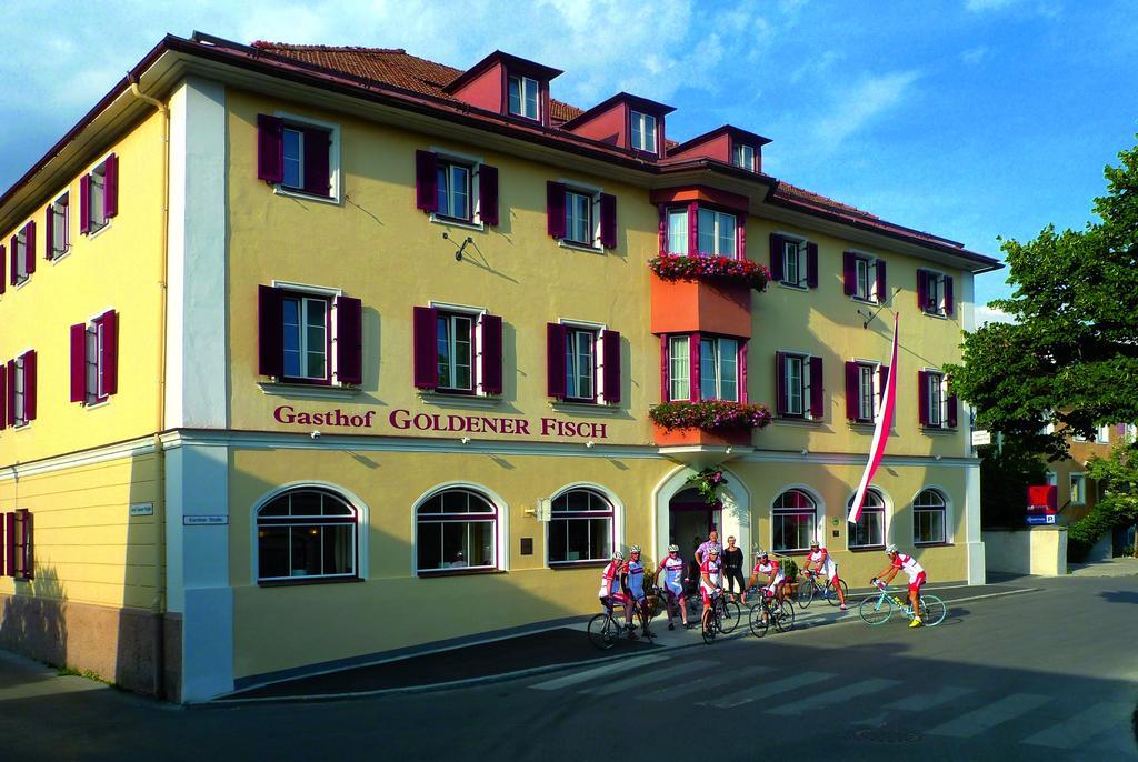 Gasthof Goldener Fisch Lienz Zewnętrze zdjęcie